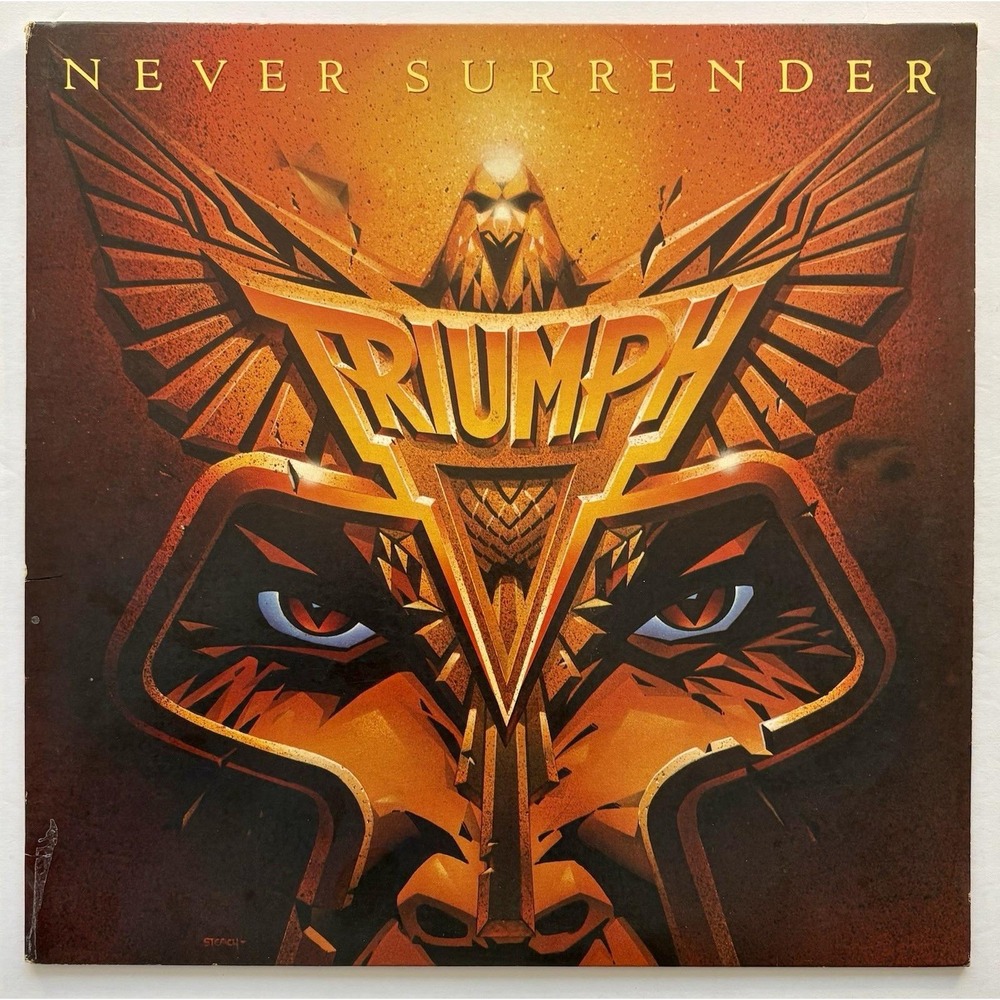 TRIUMPH - NEVER SURRENDER - RCA AFL -1-4282 INNER SLEEVE & Ultrasonic Cleaned